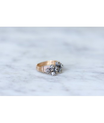 Bague semainier diamants, or rose et argent est présent 